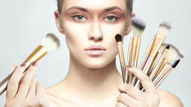 贵港市“公共就业服务进校园”活动走进广西物流职业技术学院