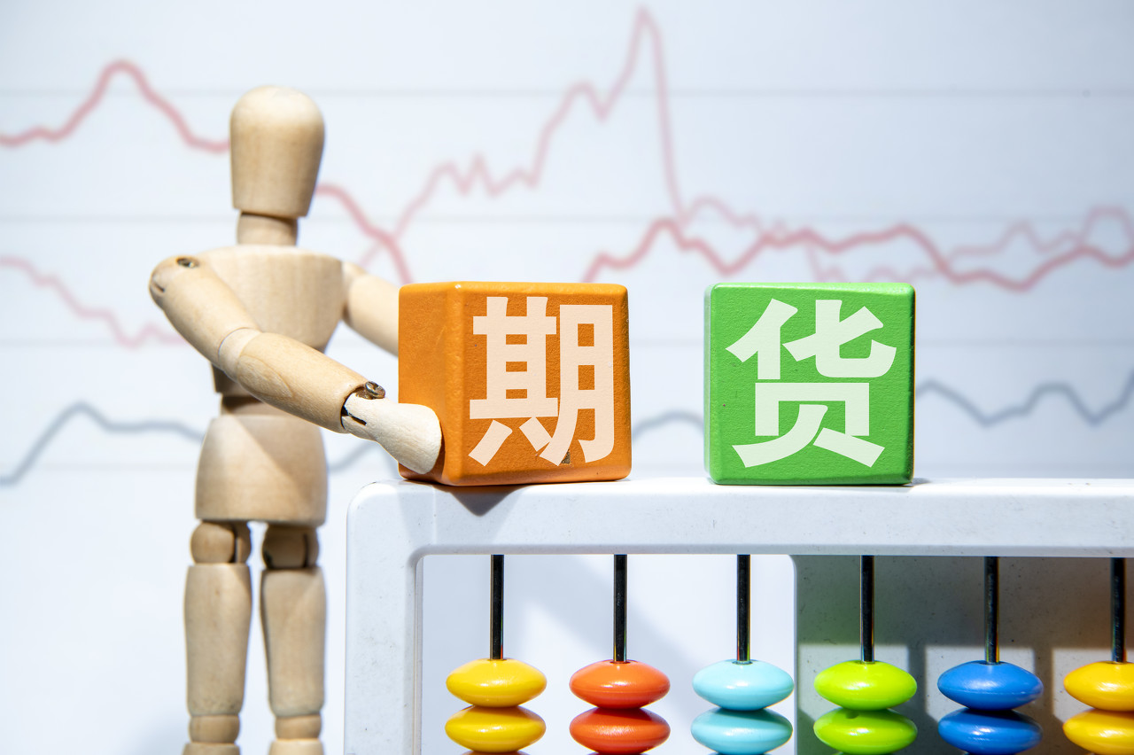 铂金与钯金价格变迁:从需求兴衰到金融博弈